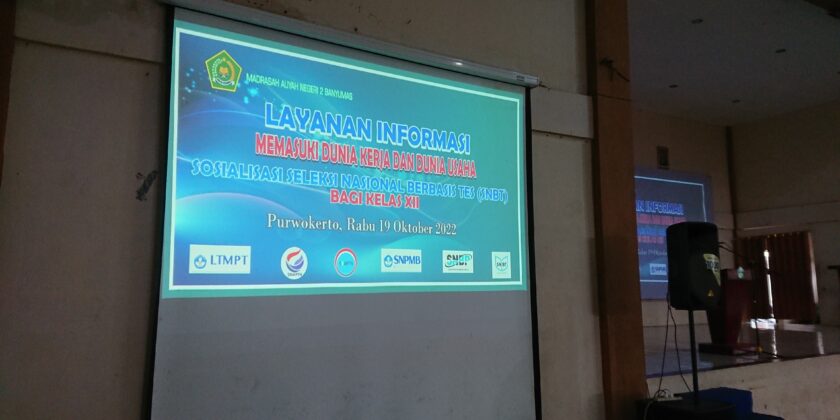 Sosialisasi Seleksi Nasional Berbasis Tes (SNBT) dan Pengenalan Dunia Usaha Kerja Siswa Kelas XII