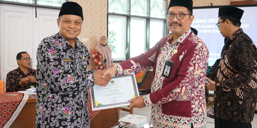 Kado Akhir Tahun untuk MAN 2 Banyumas