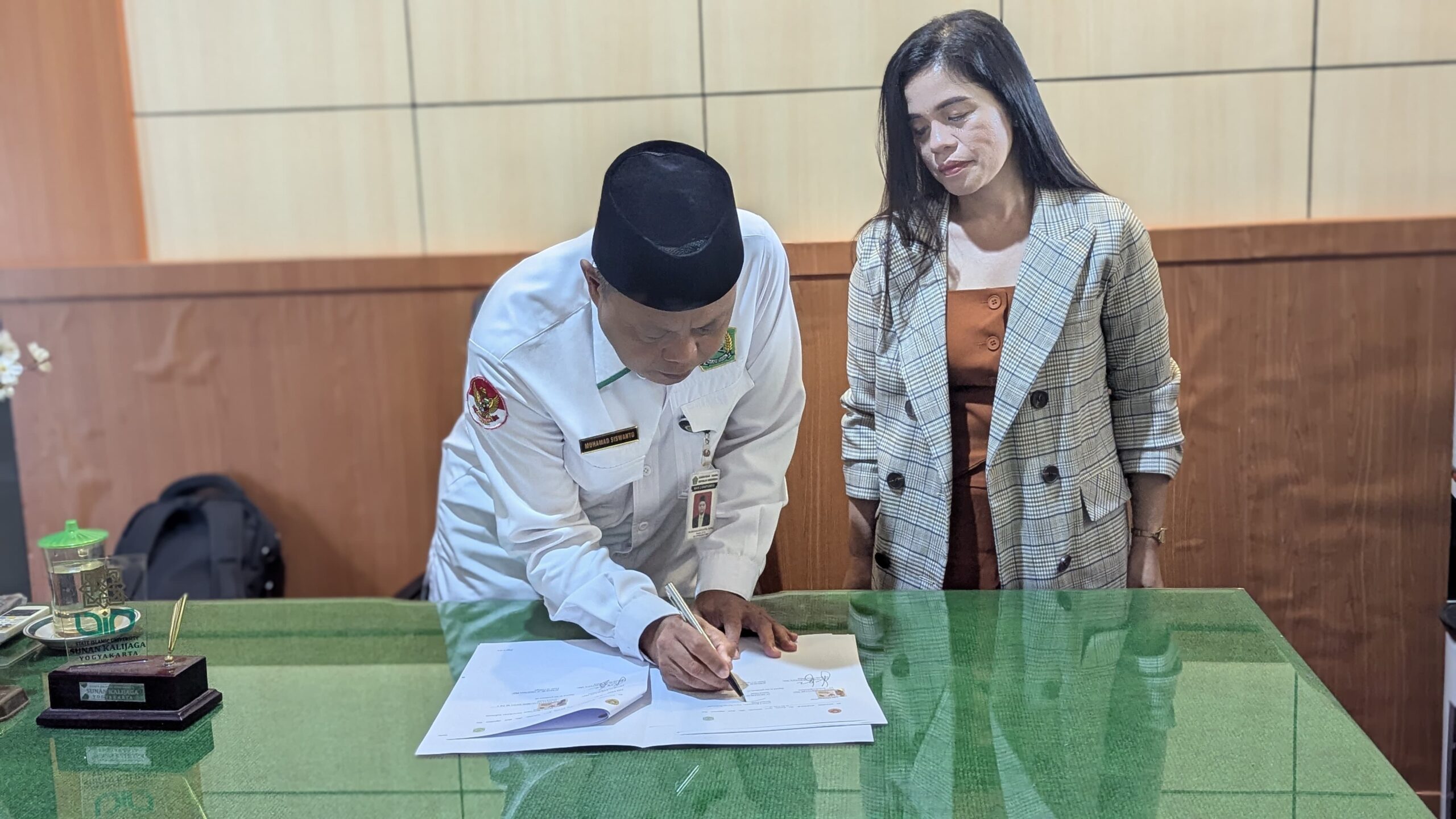 Perkuat jaringan Kerja sama Internasional, MAN 2 Banyumas MoU dengan UM Digos College Filipina