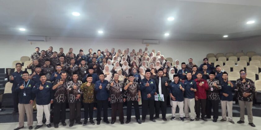 Ikhtiar Mencetak Madrasah Unggul: MAN 2 Banyumas Gelar Pembinaan dan Penguatan Kualitas GTK Bersama Kemenag RI